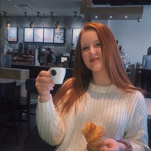 Meet your Posher, Maegan